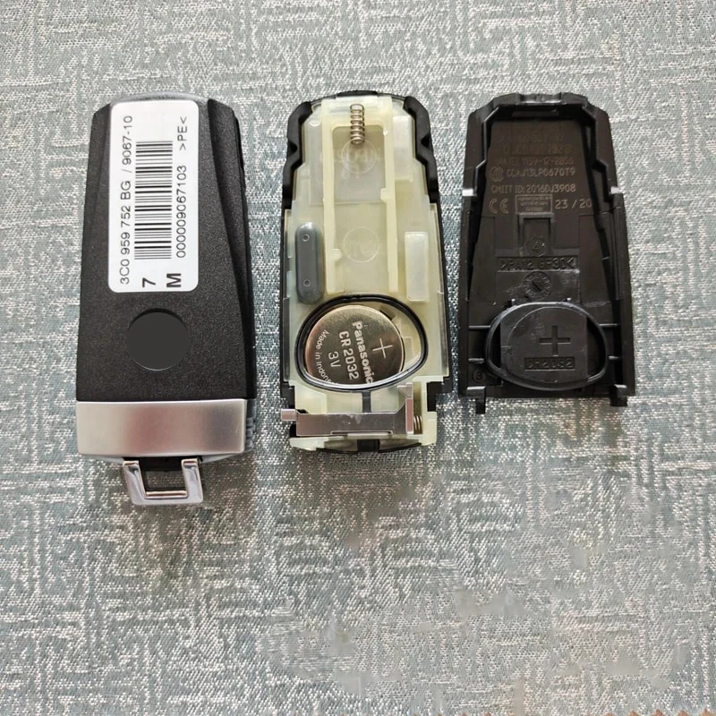 Original genuine Smart key 3 Buttons 434MHZ Remote Control key Keyless go Car Key For VW Passat B6 3C B7 Magotan CC 46/48 Chip