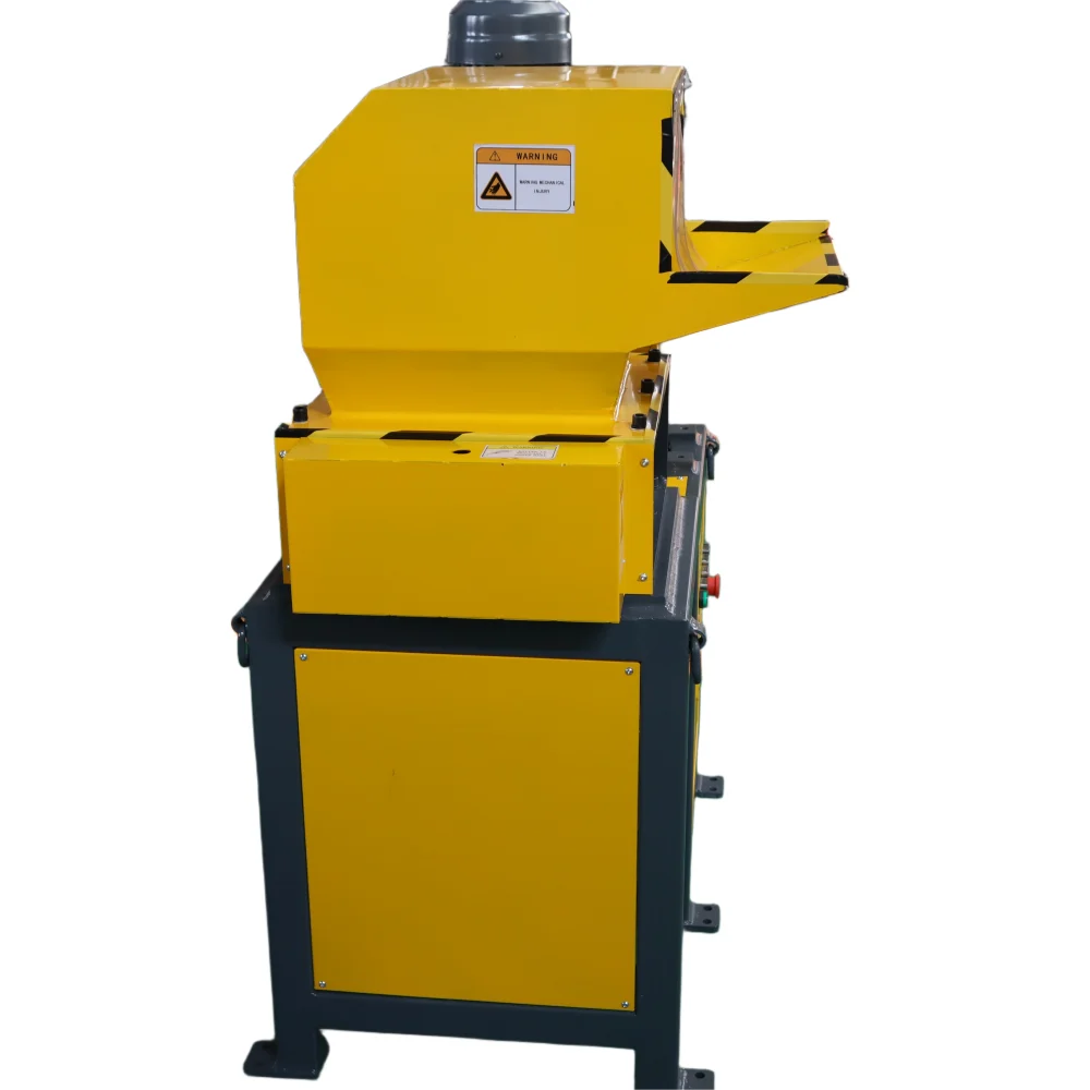 Sainty High Recycling Ratio Industrial Waste Wood Shredder Eco-Friendly Durable Wood Crusher Machine Engine Bearing Sawdust