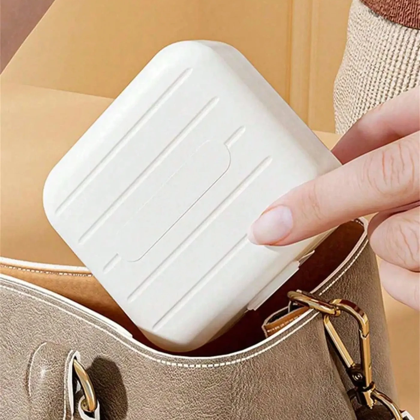 1pc 7-Compartment Portable Travel Mini Pill Case, Waterproof Moisture-Proof Pill Storage Container, Suitable For Storing Medicat