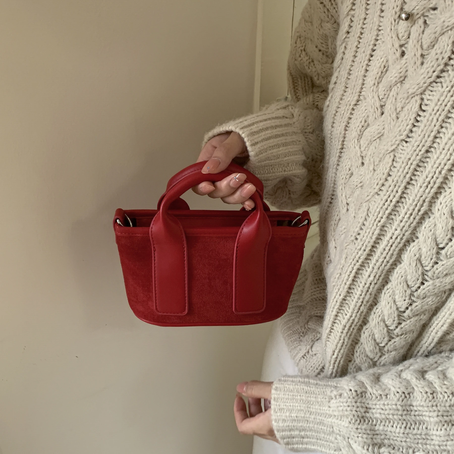 

Vintage Suede Mini Handbag for Women Solid Soft Casual Handle Bags Female Shopping Versatile Crossbody Coin Purse Lipstic Pack