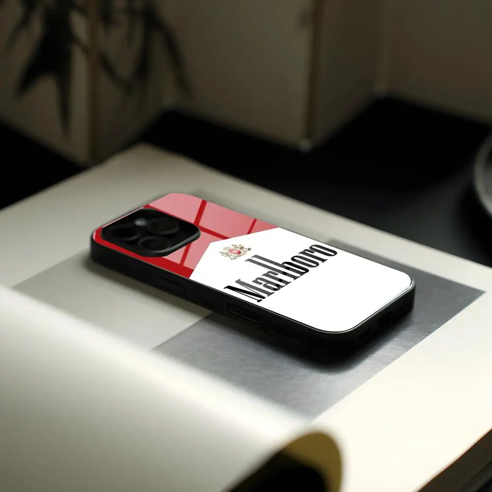 Funda de cristal para teléfono con diseño de cigarrillos Marlboro para iPhone 17 Air 16 15 17 14 Pro Max 13 12 11 X XS XR Plus y Samsung S Logo 26 24 2