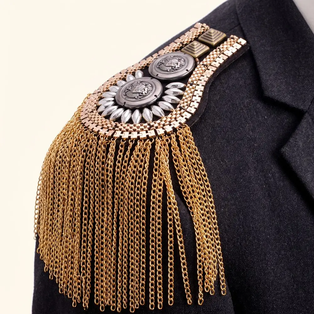 Exquisite Pin Tassel Chain Epaulettes Metal Alloy Tassel Epaulet Cool Detachable Jacket Vintage Brooch Western-style Clothes