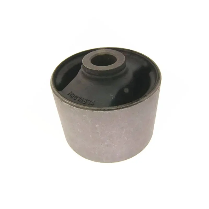 

New Genuine Front Suspension Differential Bushing MR374575 ,MR374574 For Mitsubishi Pajero V73 V77 V93 V97