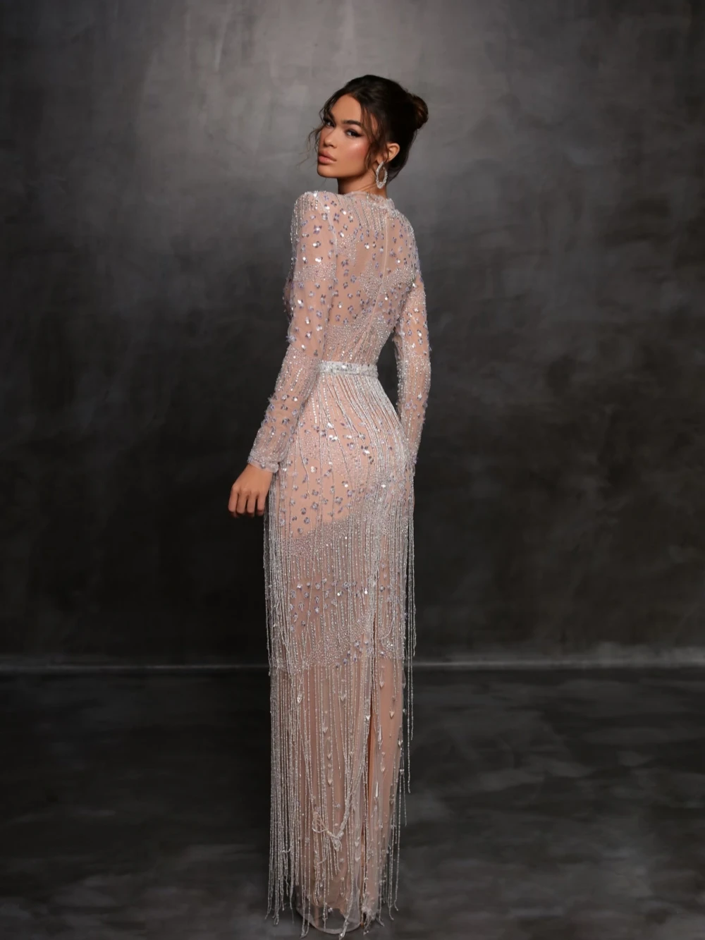 Sparkly Sequins Tassel Prom Gown Luxury Beads Straight Cocktail Dresses Sexy Illusion Evening Dress Customized Robe De Mariée