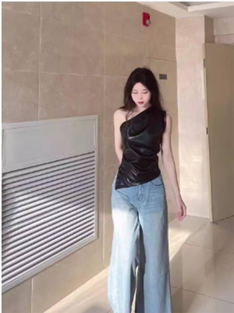 

Women's Sexy Leather Vest Irregular Hem Sleeveless Top Shoulder Waist Design Fashionable Women's Clothing