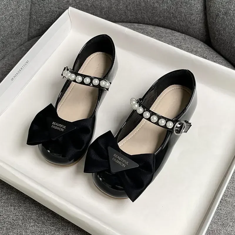 Girls Mary Janes 2024 Kids Flats New Soft PU Bow Pearls Fashion Kids Leather Shoes Cute Princess Girl Shoes Children Dress Shoes