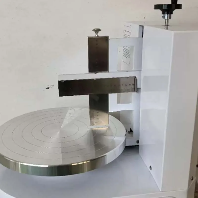 The Cream Cake Spreading Machine Can Be Operated Together With The Cake Base