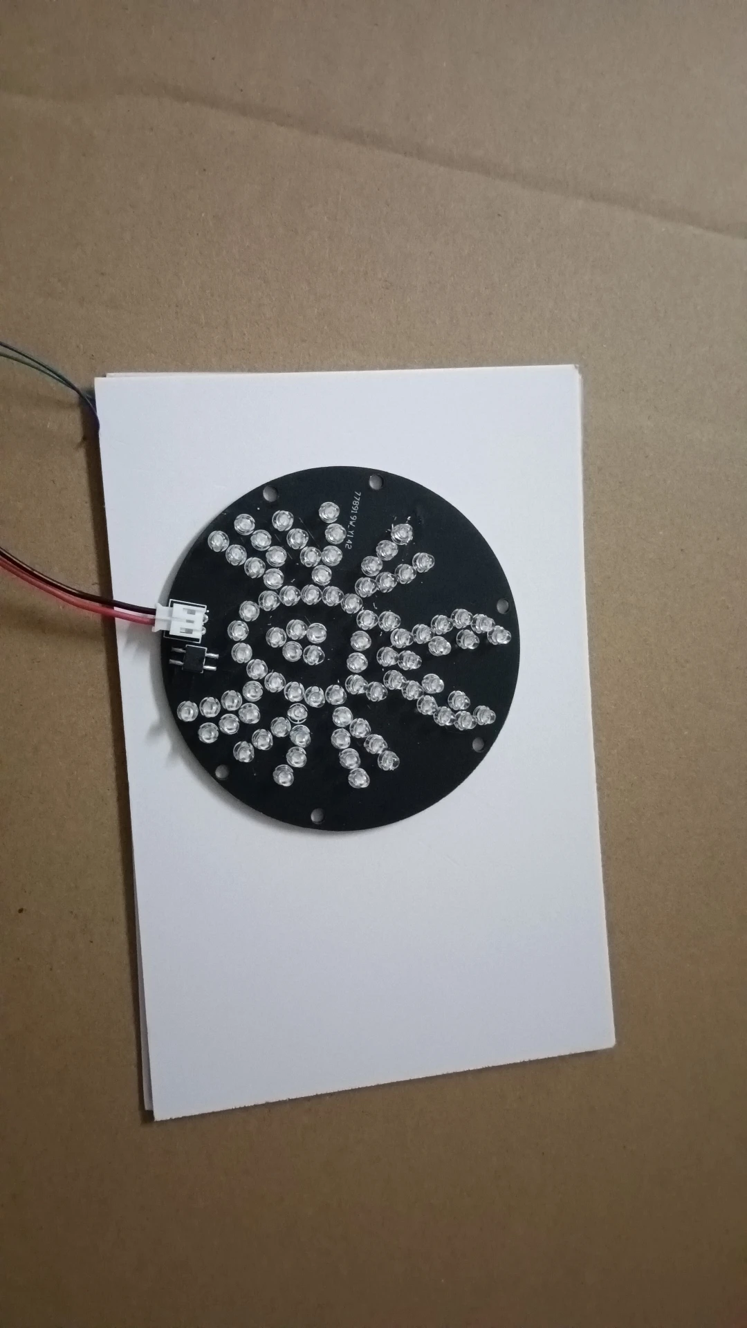 Friction-emitting Dynamic Beetle, Led Series Light Board