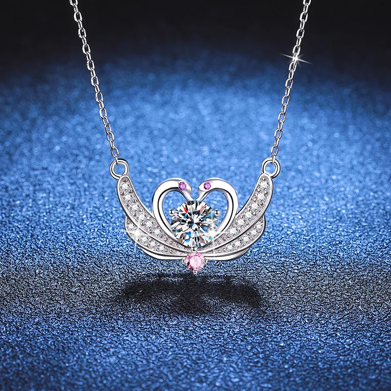 

Platinum PT95018k Gold Necklace, 1 Carat Necklace,Elegant and Versatile, Heart Stirring Swan Collarbone Chain,Moissanite Pendant