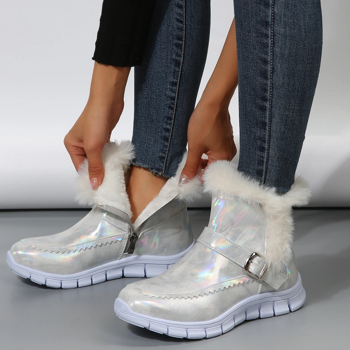 2026 Winter Neue Mode Damenstiefel Verdickte Warme Baumwollschuhe Wildleder Dickbesohlte Rutschfeste Damen-Sneaker Lässige Schneestiefel – Detail 6