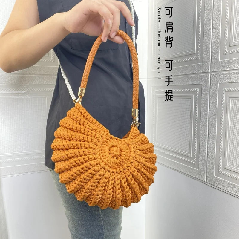 New Solid Straw Woven Beach Vacation Shoulder Bag Exquisite Matching Youth Women's Handbag 2026 Hot Sale Large Capacity Tote Bag