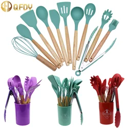 Non-stick pan cooking 12 pieces wooden handle silicone kitchenware  storage bucket Household items Baking storage tools kitchen