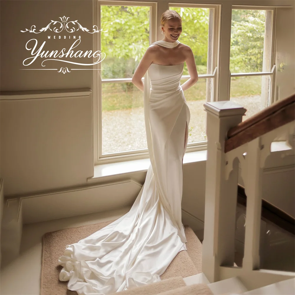 

Yunshang Customized Simple Mermaid Wedding Dress Strapless Boat Neck Asymmetric Ruched High Split Sweep Train Morden Sleeveless