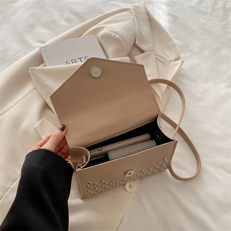Designer Nieten Umhängetasche mit kurzem Griff Handtasche Mode Mini kleine Handytasche Geldbörse solide Pu-Leder Damen Umhängetaschen – Detail 18