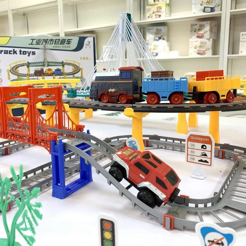 102pcs Multifunctional Kids Electric Train Rail Car Set Multi-Layer Traffic Light Overpass Puzzle Building Boy Girl Gift  B021