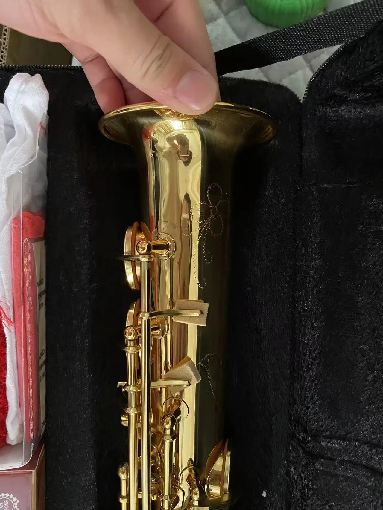 

High-quality gold 992 soprano saxophone in B-flat key, exquisite craftsmanship, professional-grade playing instrument