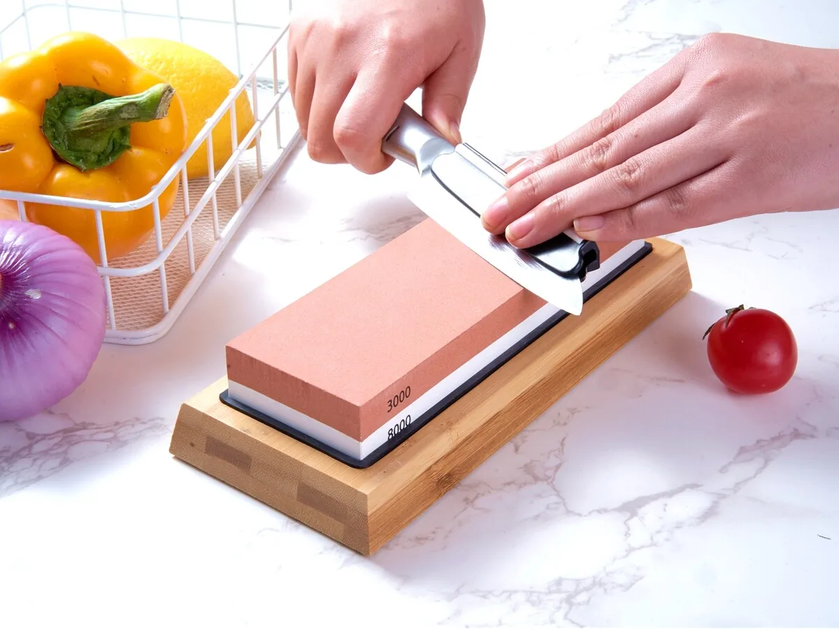 

Whetstone Knife Sharpener Stone Dual Sided 1000/6000 Grit Knife Sharpening Stone