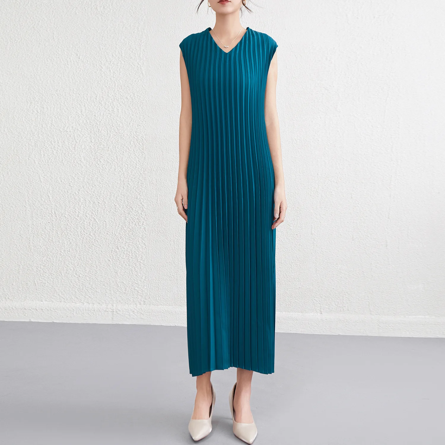 Vêtements plissés, vente directe d'usine, personnalisation acceptée, robe décontractée pour dames, robe plissée