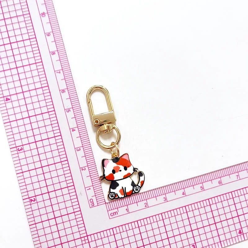 Mini Metal Floral Cat Keychain Daily Bag Hanging Ornament Random Design Holiday Gift
