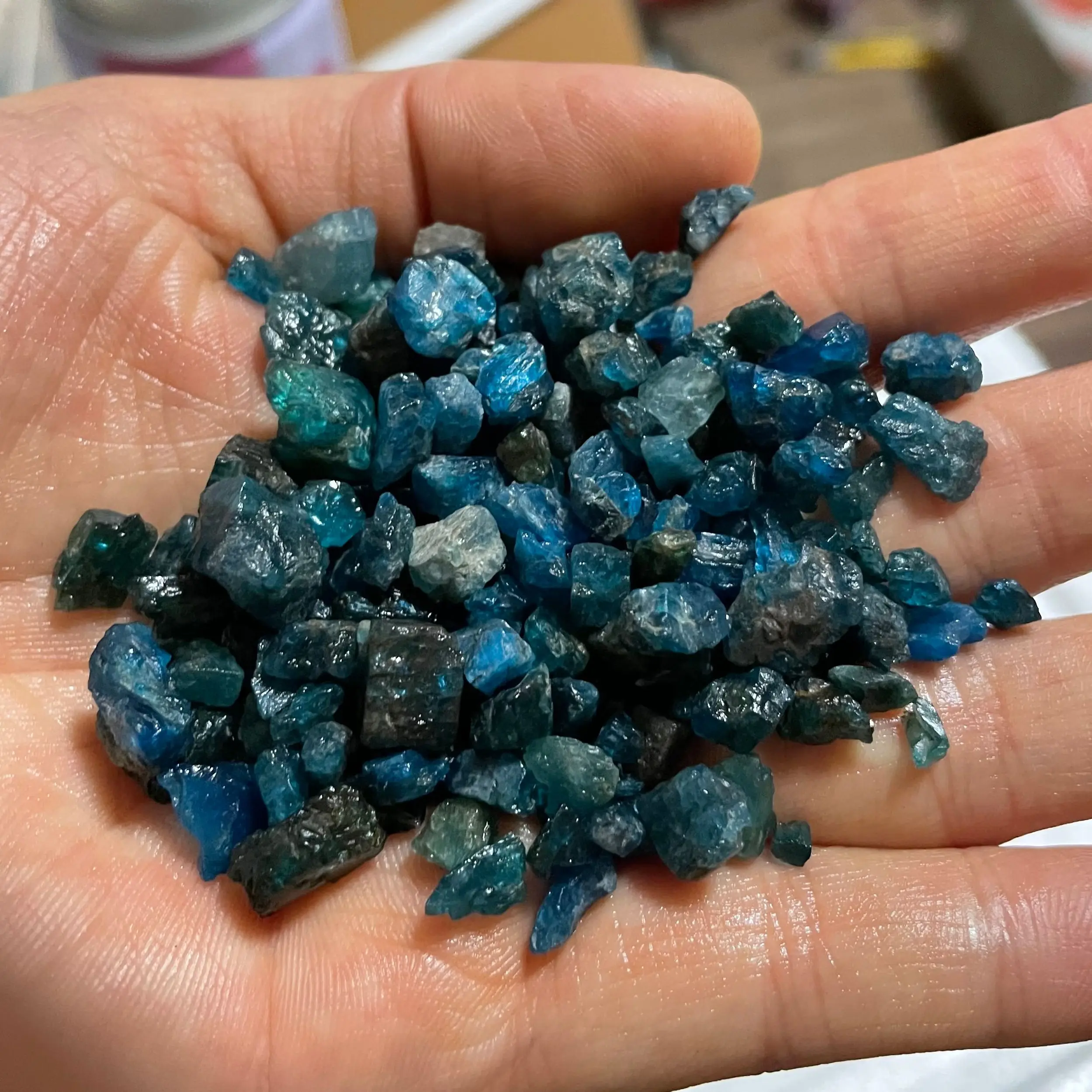 1000g 5-10mm wholesale Natural Blue Apatite Crystal Stone Chip Gravel Home Room Decoration DIY Aquarium Healing Fengshui