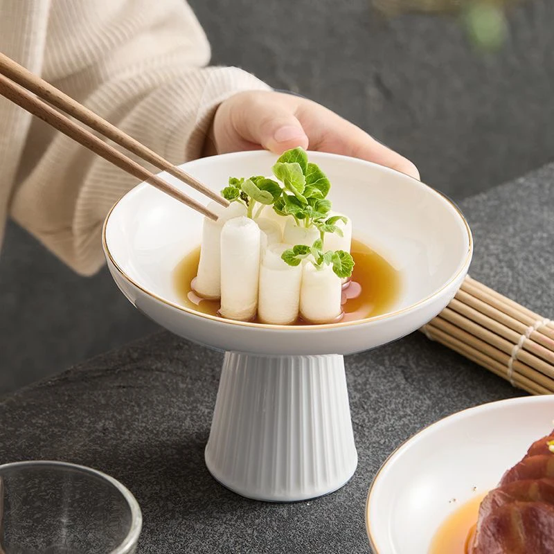 Simple high leg ceramic snack snack fruit plates, household restaurant kitchen supplies, candy dried fruit melon seed plate, 1Pc