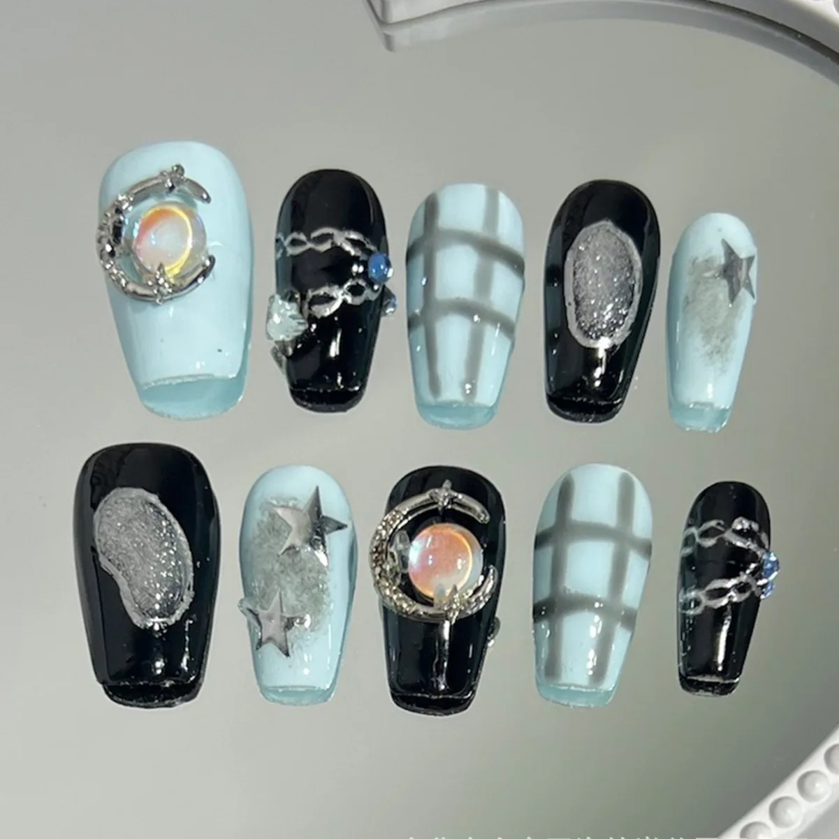 

10PCS Y2k Short Coffin Handmade Press on Nails Ins Blue Checkerboard Design Wearable Fake Nails Spice Girls Sweet Cool Star Nail