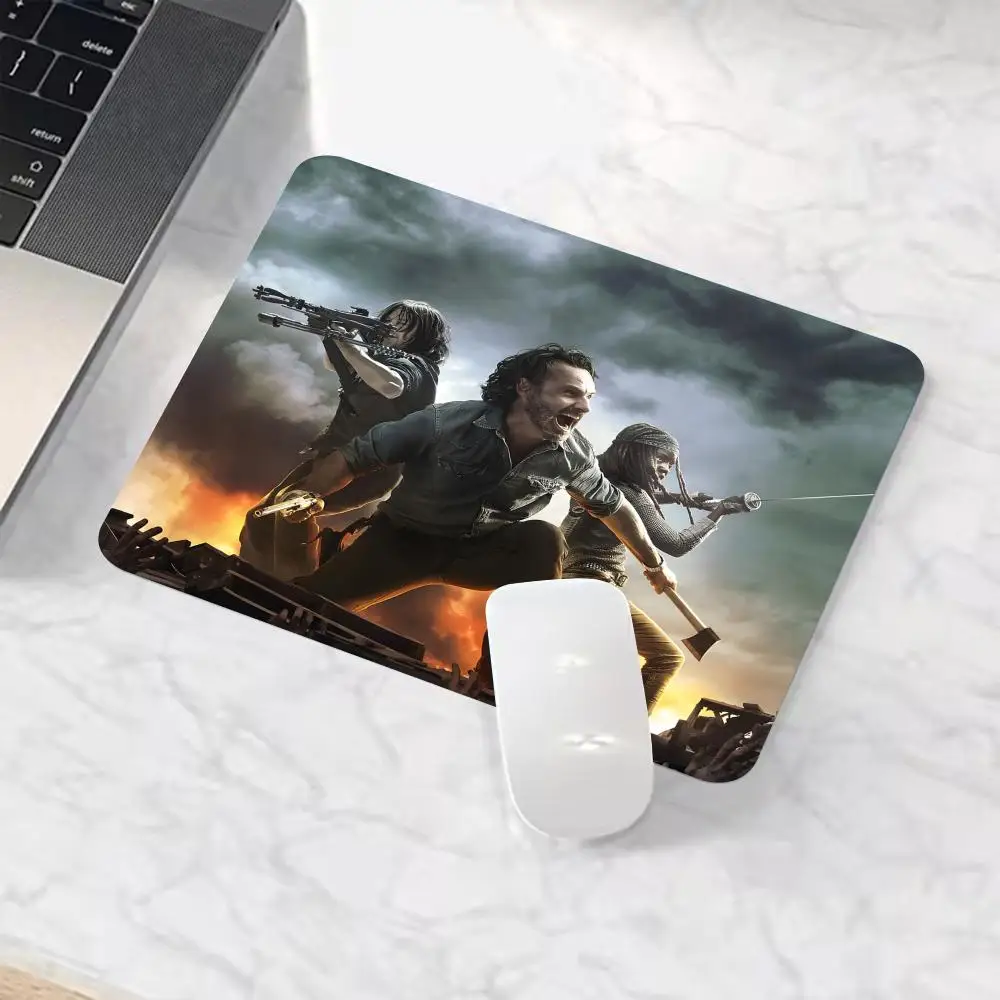 TV Play The Walking Dead Mouse Pad PC Computer Laptop Mice Mousepad Writing Desk Mats Simple Office Accessories 21x26 25x30 CM