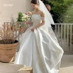 BOMP Korean Wedding Photography Customized Simple Off the Shoulder Satin Wedding Dress Floor-Length Long Corset Wedding Robe