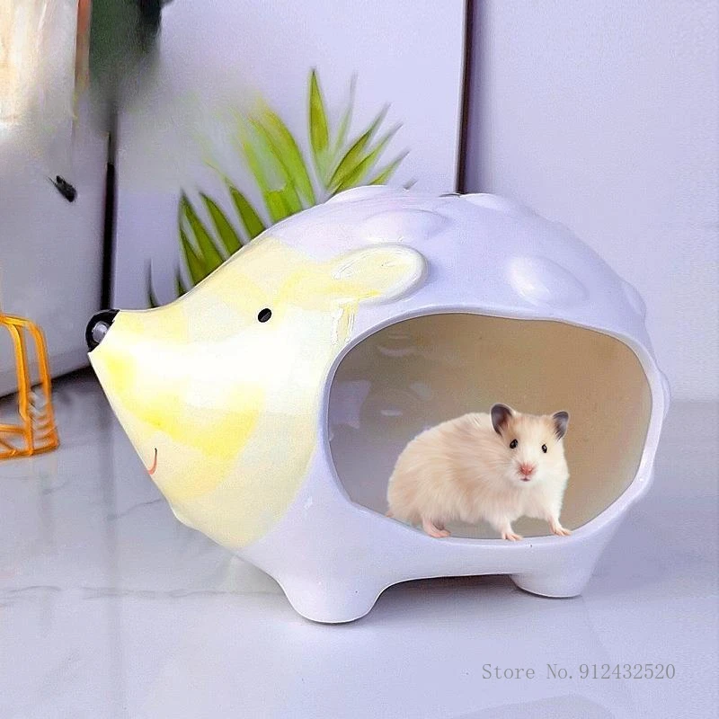 

Super Cute Ceramic Hamster Nest Accessories Squirrel Hedgehog Dutch Pig Summer Heat and Winter Anti Cold, Mini Pet Supplies, 1Pc