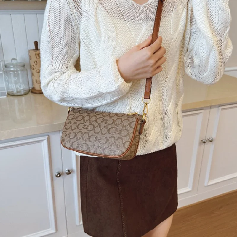 

Ladies Handbag Made Of Rill-Printed Leather Featuring Paris Trendy Vintage Daily Refined Style​