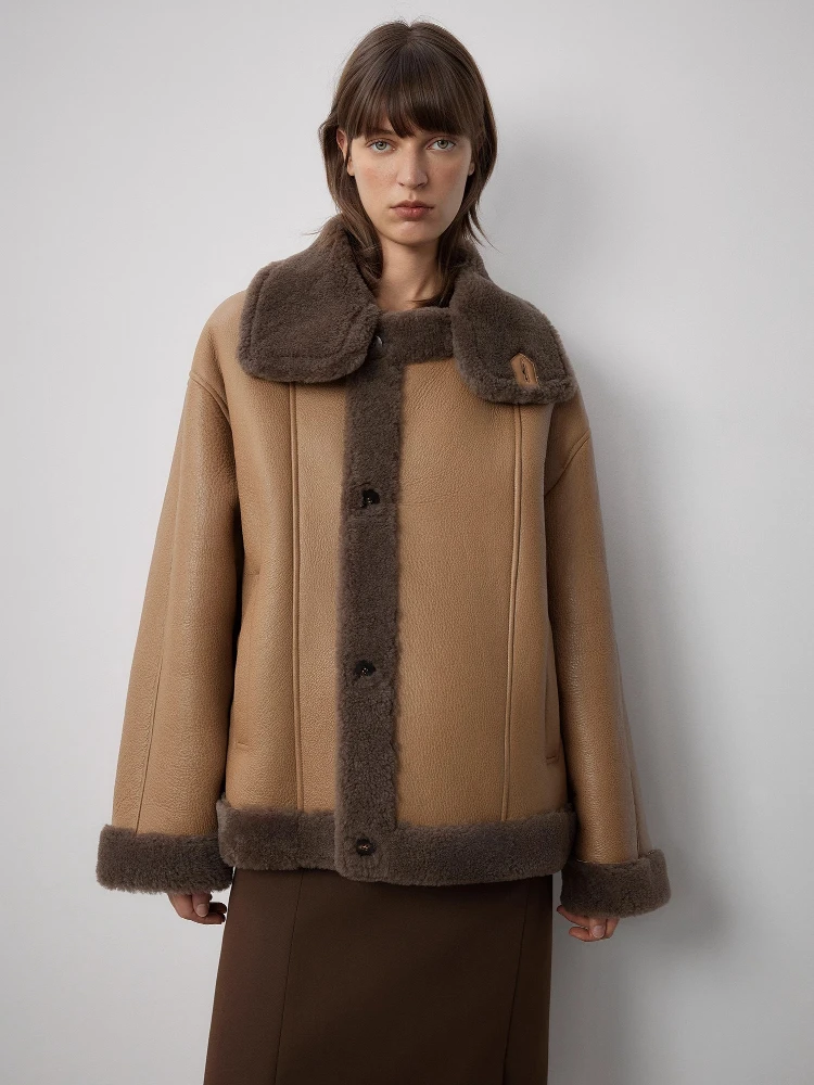 

Высококачественные роскошные зимние мотоциклетные куртки из овечьего меха Merino для женщин, новинка 2023 года, простая винтажная шуба из натуральной кожи с натуральным мехом ягненка