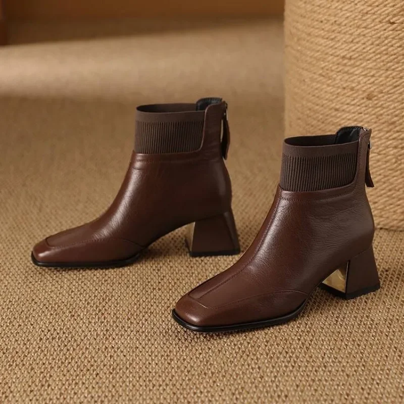 Bottes carrées monochromes pour femmes, fermeture éclair arrière, bureau et carrière, mode pour dames, haute qualité, rinçage, offre spéciale, Parker, chaussures pour femmes, 2024