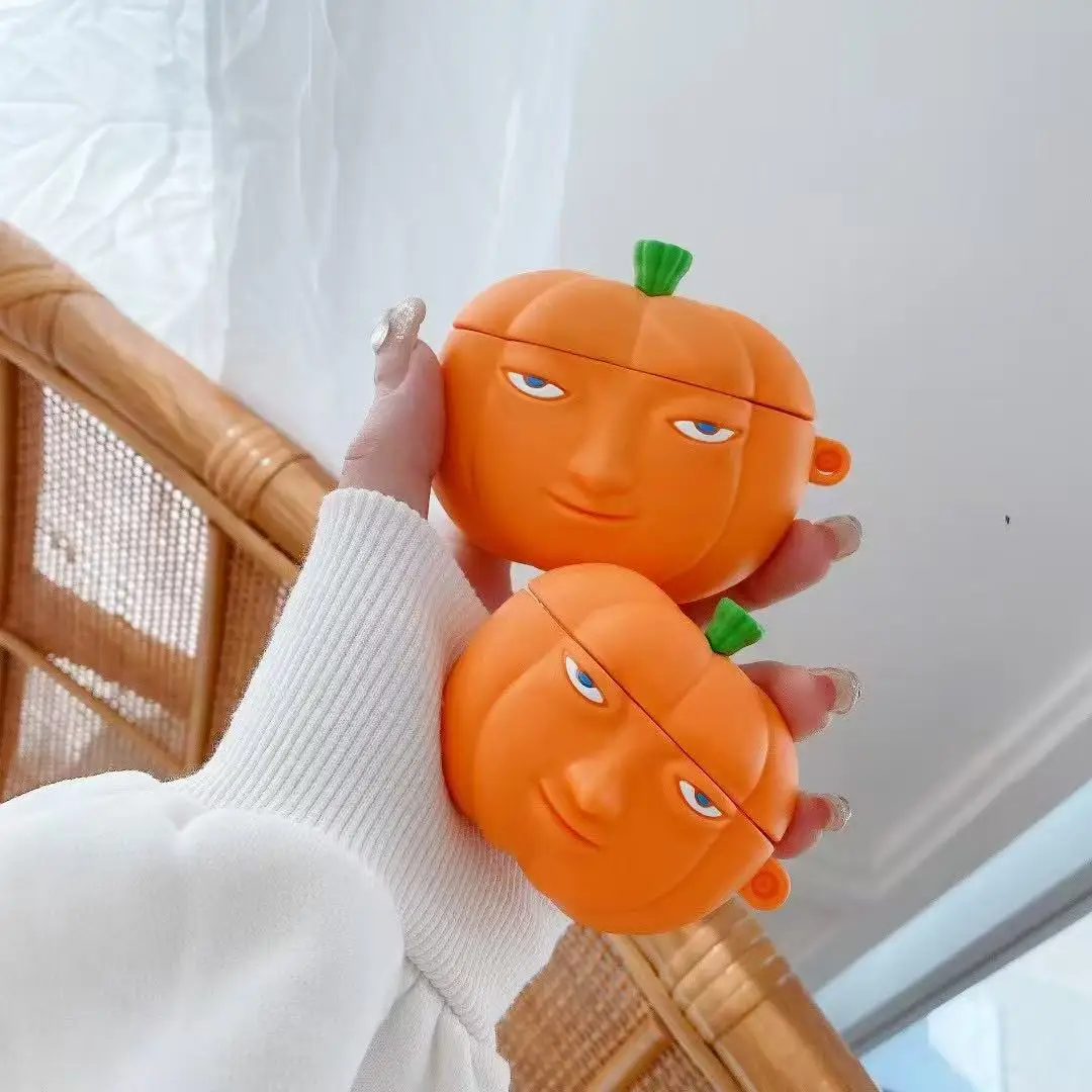 حافظة واقية من Fun Pumpkin AirPod - تناسب تمامًا لحافظات 1/2 Pro وAirPod 3، وديكور الأدوات الأساسية للسفر على طراز الرسوم المتحركة، وغطاء واقٍ أنيق، وواقي أنيق