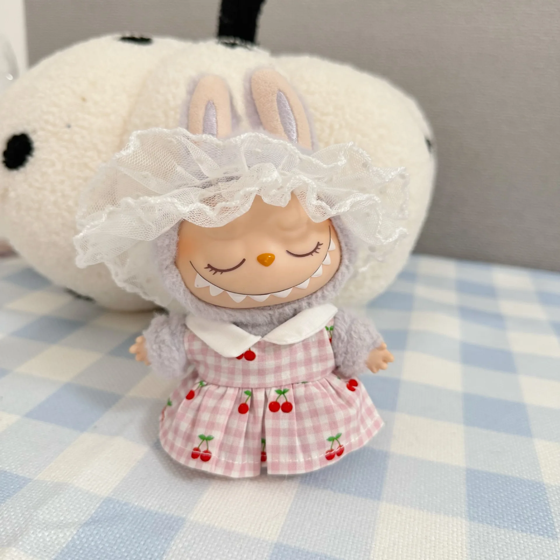 

Lolita Style Outfits For 15/17cm 1st-3rd Gen Labubu Dolls With White Lace Hats Pink White Checkered Dress With Cherry Patterns
