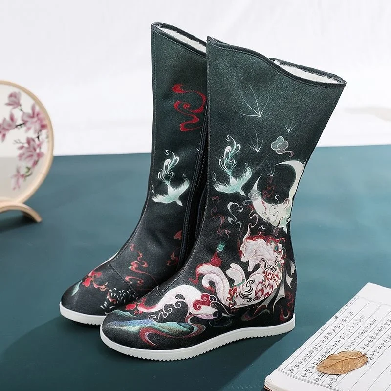 Light Cloud Fu Moon Rabbit Hanfu Shoes Children's Ancient Style Super Fairy Cloth Shoes Winter Plush Embroidered Boots Heighten