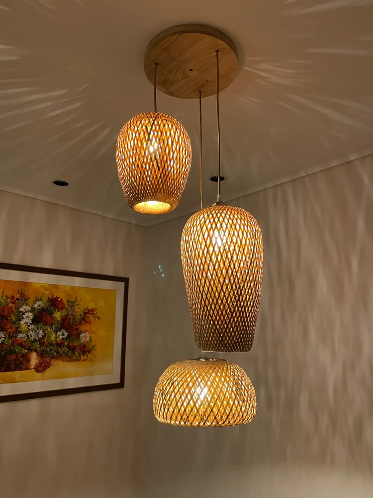 

Modern Chinese hand woven bamboo cage chandelier natural wicker chandelier hand woven bamboo lampshade lighting accessories