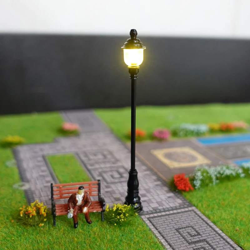 

1/3PCS 1:87 HO Scale Model Light Railway Lamppost LED 3V Park Lanterns Street Lamp Model Railroad/Model Park Lamps/Train Layout