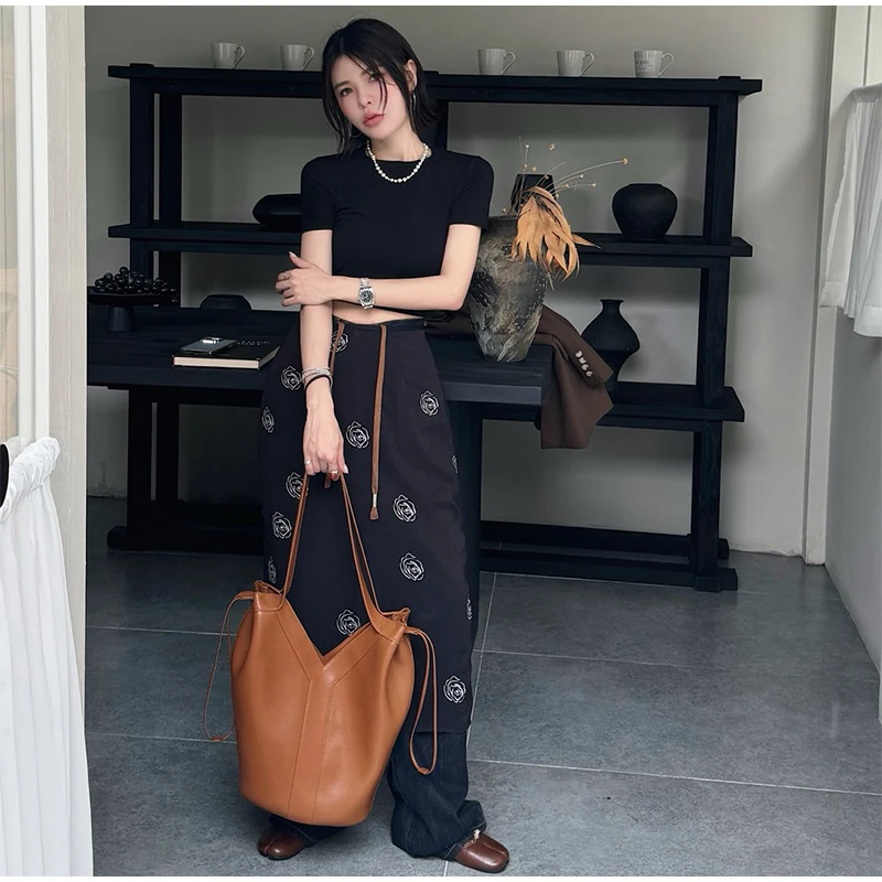 

Luxury Bucket Bag With Drawstring Design Y-shaped Frosted Leather Women Handbag Brand Large Capacity Daily Commuting Travel Bag