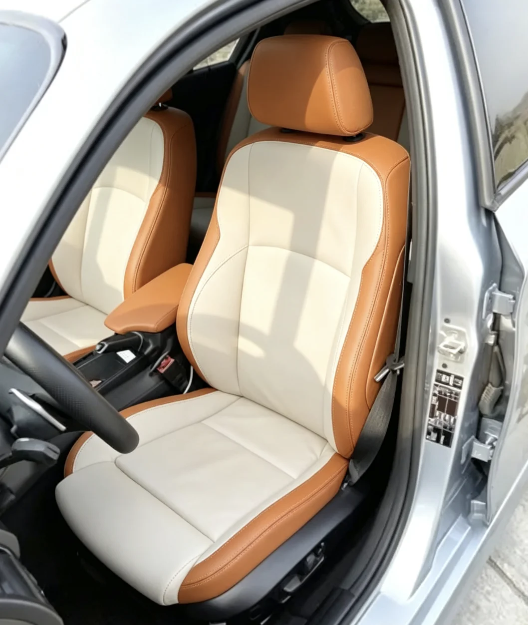 Für BMW E87 2008~2011 Maßgefertigte Autositzbezüge Luxuriöses Nappaleder 100% Passgenau Innenausstattung 360 ° Vollständige Abdeckung – Detail 4