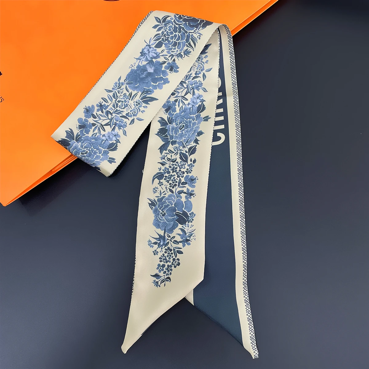 2024 New Design Luxury Brand Scarf Tarot Scarf Women Bag Hair Skinny Silk Scarves Foulard Neckerchief Headband For Ladies