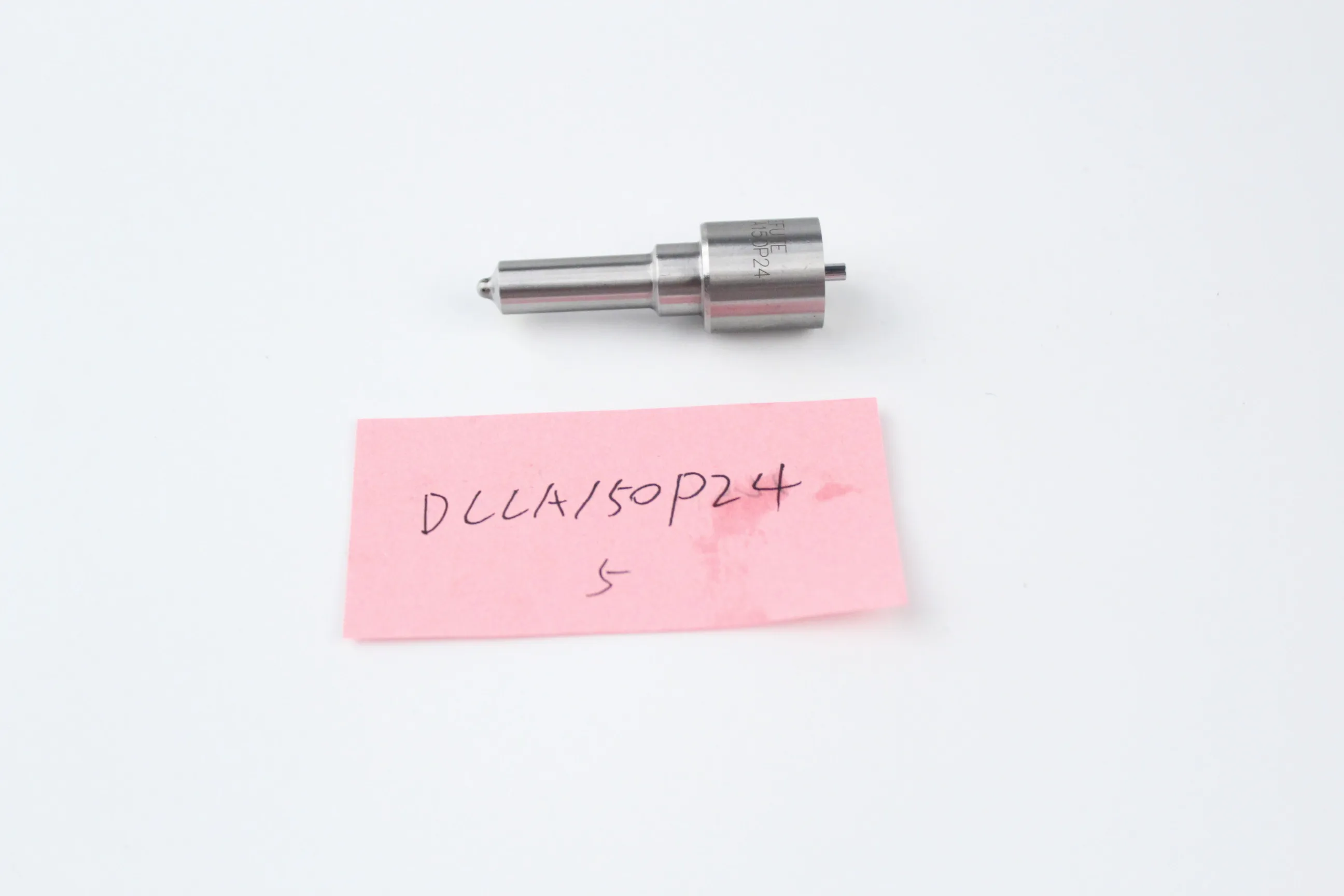 DLLA 150P24 Diesel fuel injector nozzle  0 433 171 025 DLLA150P24 for 12H-T High quality engine components