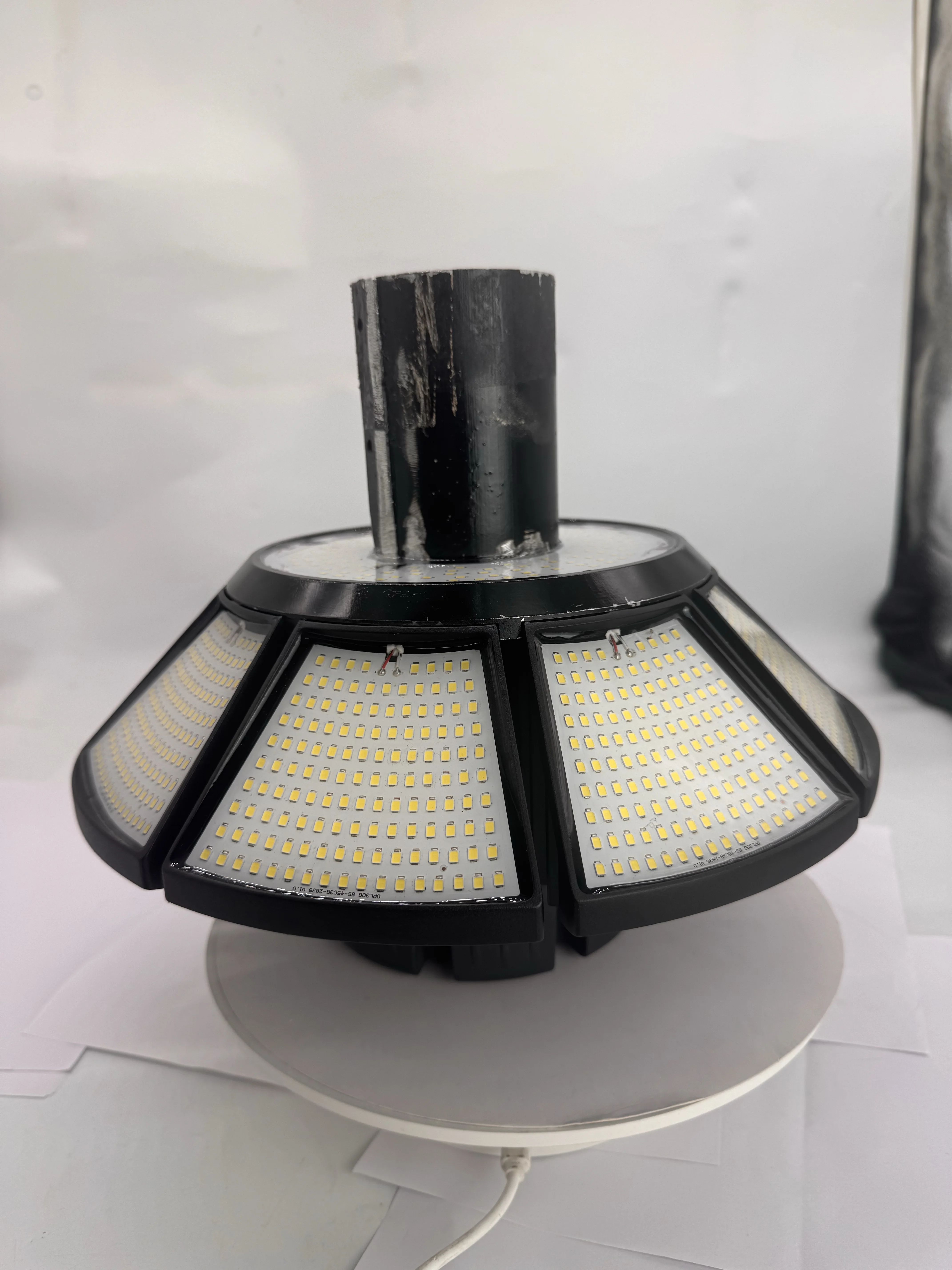 Outdoor Lights For Garden Decor 300W Manufacturers Led Street Light Portable Rechargeable Cob Led Work Light Outdoor Foldable