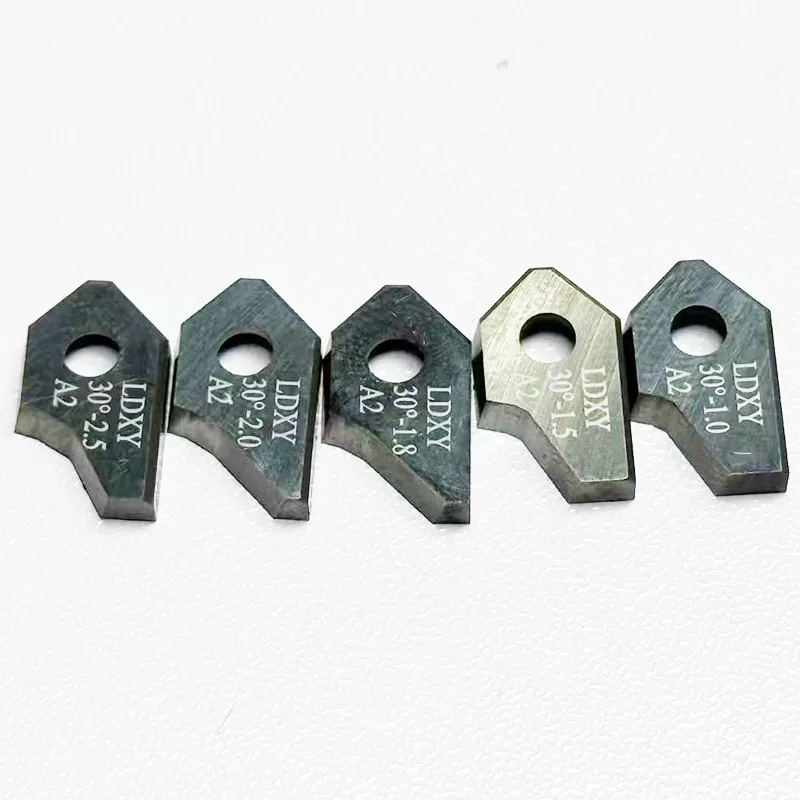 

30 ° 1.5 valve seat ring blade 20 ° 2.0 triangle A2 type one-time formed blade for automotive maintenance