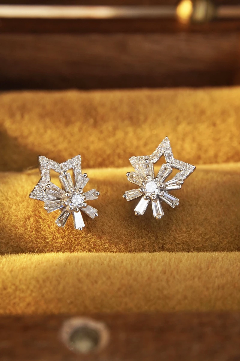 Imagem -02 - Brincos de Floco de Neve de Ouro Branco para Mulheres Real Natural Diamond Stud Moda Presente de Aniversário 034 Quilates Luowend18k