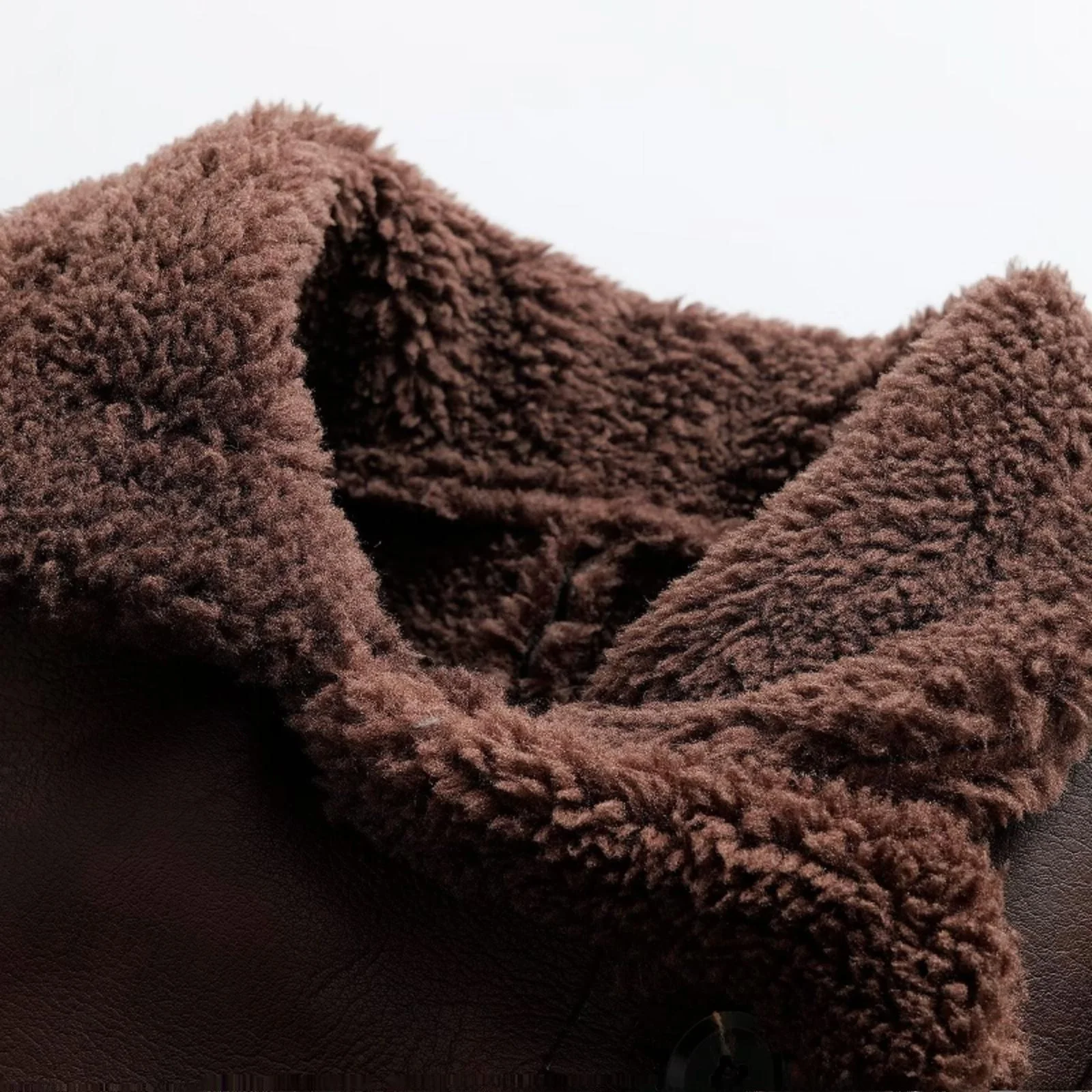 เสื้อโค้ทหนังแท้สีพื้นสำหรับผู้หญิง WMXZ คอลเลคชั่นฤดูใบไม้ร่วง-ฤดูหนาว 2024  คอปกขนสัตว์  ทรงหลวม  อเนกประสงค์  ให้ความอบอุ่น