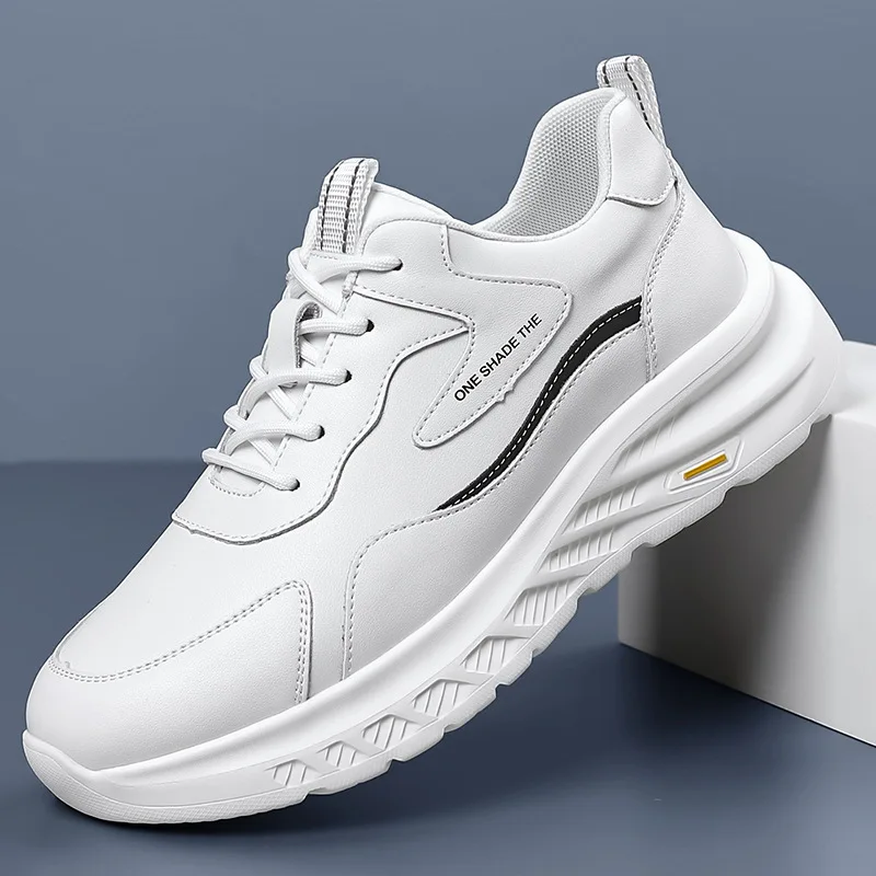 

Men's Casual Sports Shoes Spring Trendy Men's Driving Shoes Soft Sole Fashion Versatile Sneakers Outdoor Travel Commuting Shoes