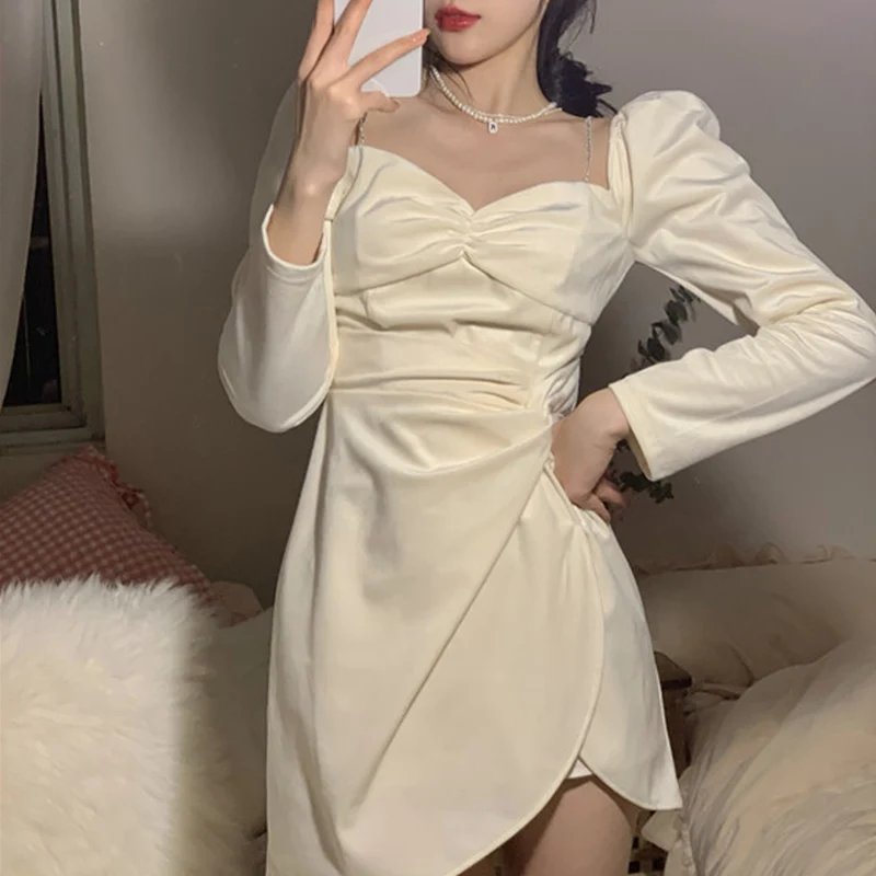 

Женское платье большого размера с эффектом стройности, сексуальное, на бретельках, короткое, в корейском стиле, для повседневной носки, с длинным рукавом, осенняя новинка