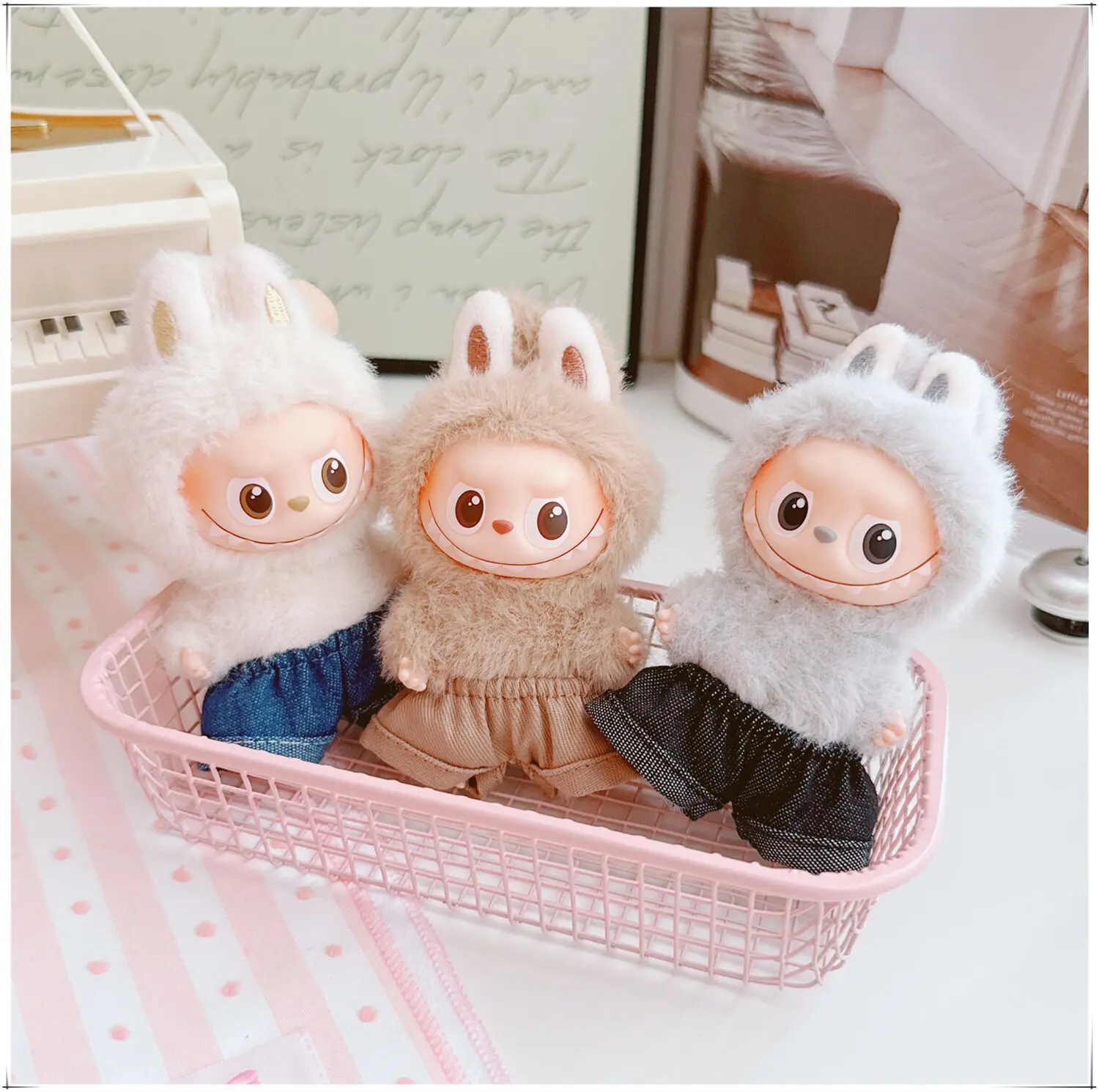 

Doll Outfit Replacements For 10cm Labubu 4.0 4th Gen Cuffed Denim Pants And Khaki Trousers