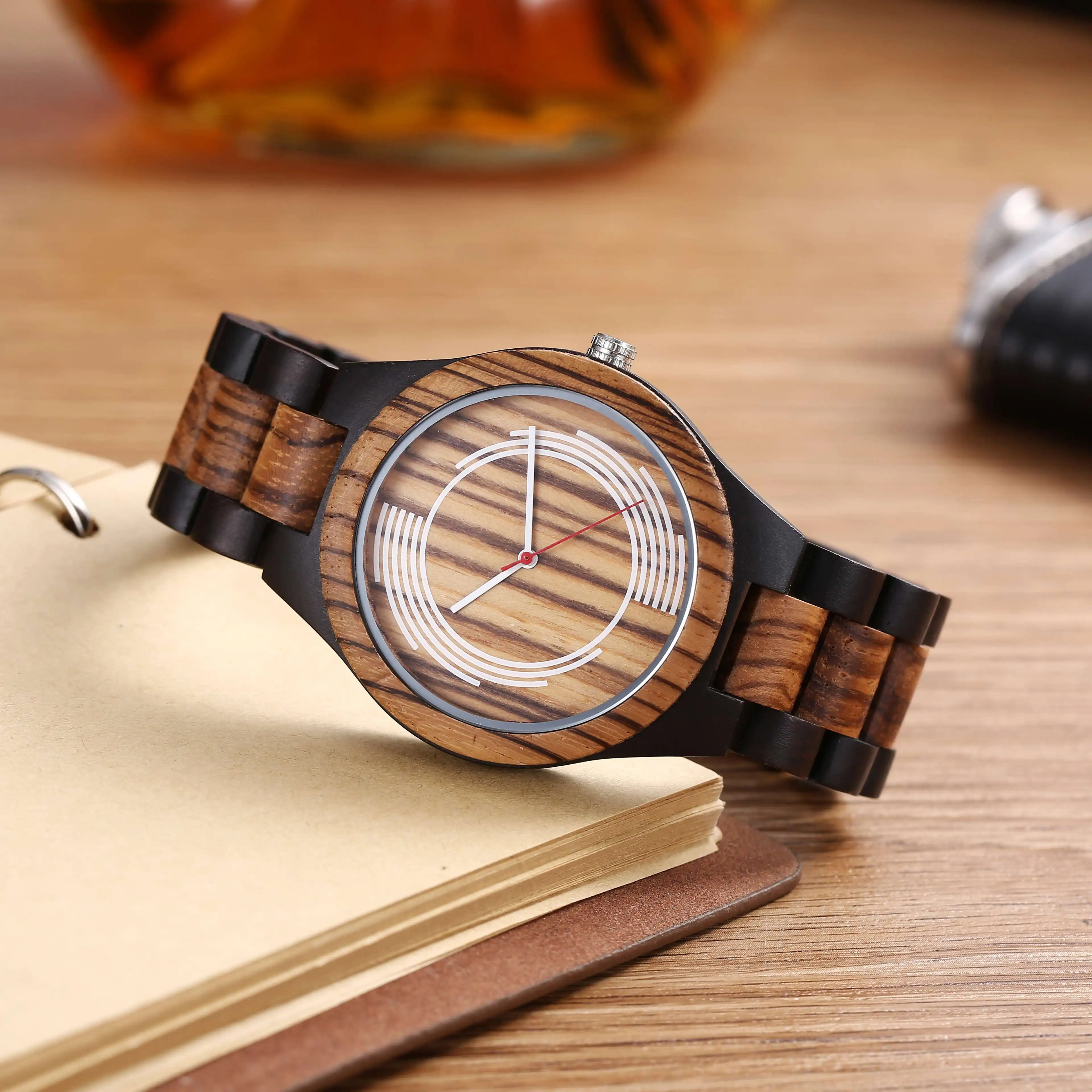 Personalized Men's Simple Creative Charming Lightweight Watch Dial Design Classic Unique Pure Natural Wooden Watches