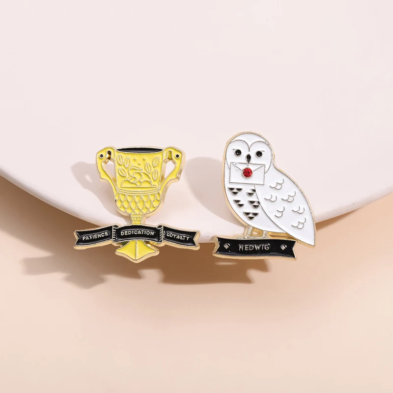 Magic Owl Hedwig Fantasy Movies Brooch Enamel Pins Badge Decoration HP Lapel Backpack Jewelry Accessories Gifts Kids Collection